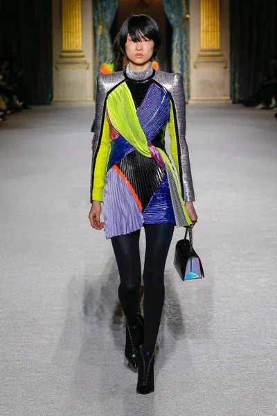 Look 54